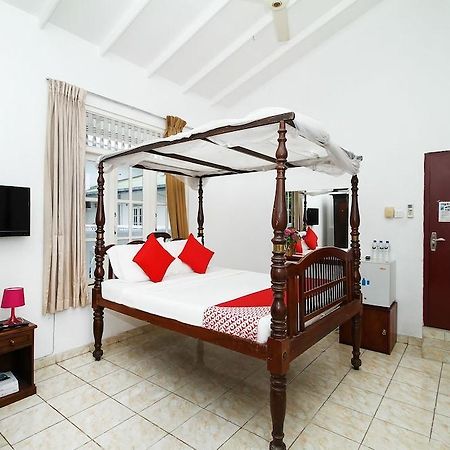 Katunayaka Oyo 347 Hotel Empryean מראה חיצוני תמונה