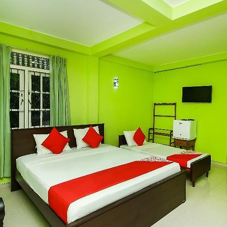 Katunayaka Oyo 347 Hotel Empryean מראה חיצוני תמונה