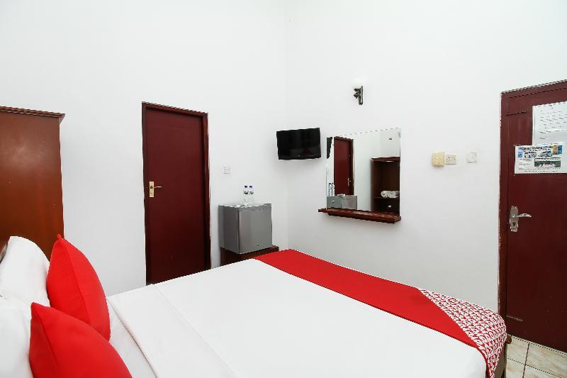 Katunayaka Oyo 347 Hotel Empryean מראה חיצוני תמונה